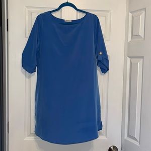 Dress with sleeves